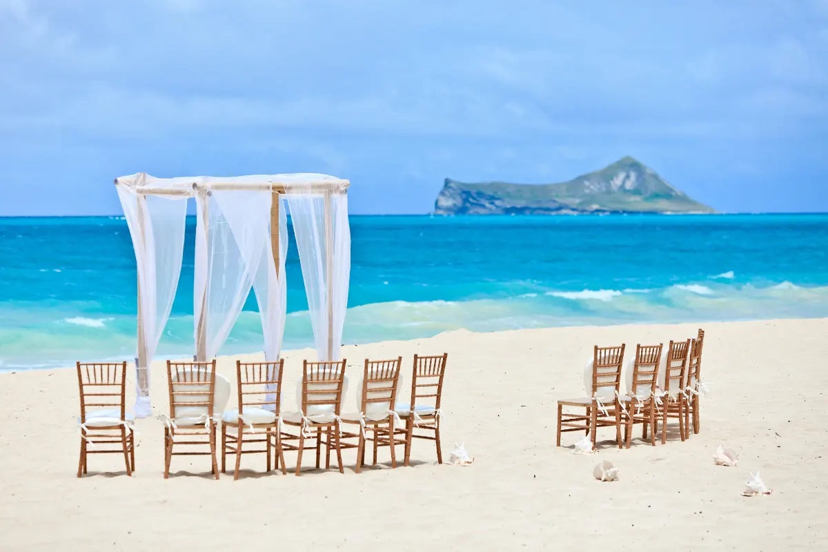 How to Plan a Beach Wedding